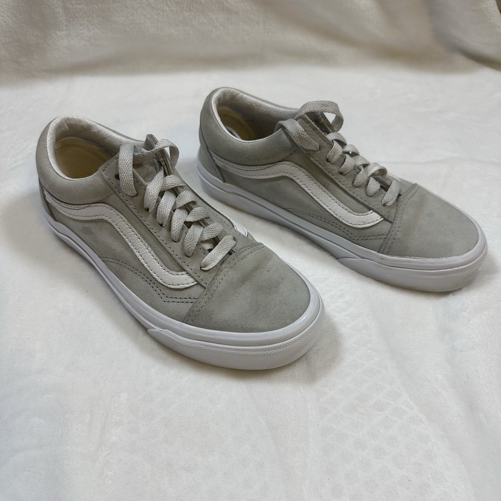 Vans Old Skool Boy's 3.5 Gray and White Suede